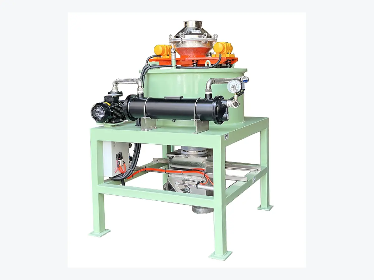 High-intensity magnetic filter showing vibration, cooling and discharge structure