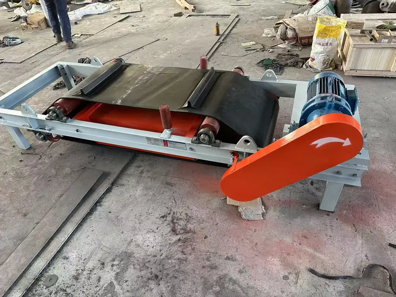RCYD(C) cross-belt permanent magnet separator showing cleaning belt, pulleys and drive
