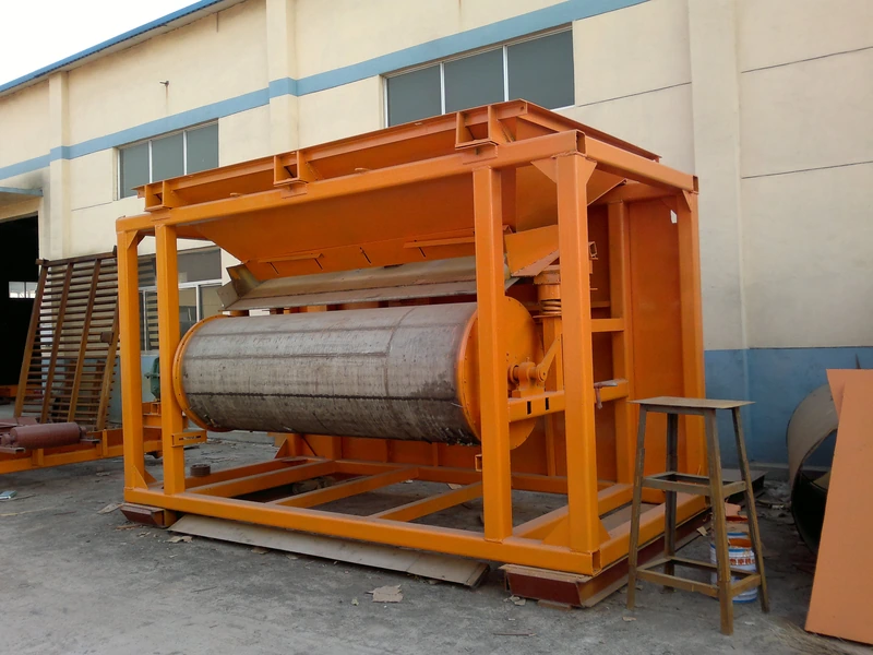 Coverlan dry drum magnetic separator with feed hopper drum and support frame for dry bulk separation